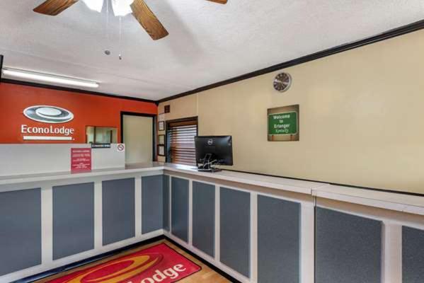 ארלנגר Econo Lodge מראה חיצוני תמונה